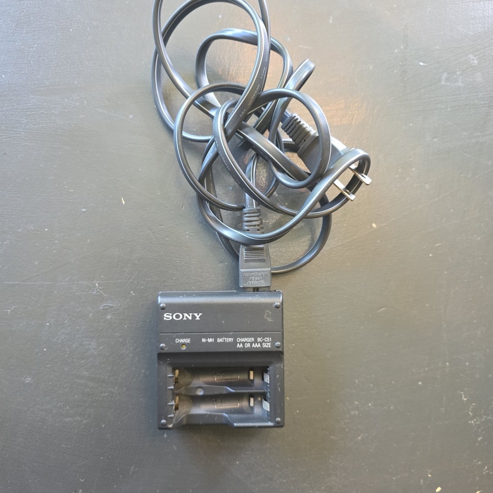 Sony BC-CS1 Ni-MH Battery Charger Black for AA or AAA Batteries with Power Cord